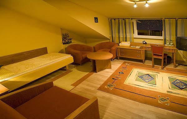 Pokoje Goscinne Akropol Poznań Kültér fotó